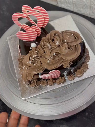 Heart-Shaped Chocolate Roses Cake Decorating Guide