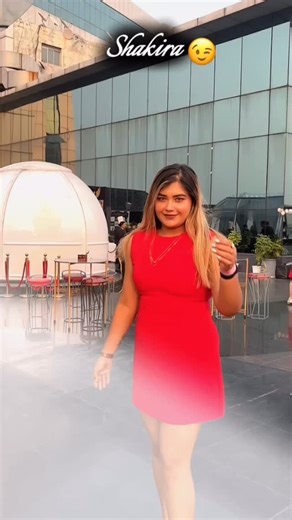 Priyanka majumder 💫🪽🧿 on Instagram: "Shakira vs patola😎…. #highlights #trendinvideo #reel #instagram #shakiravspatolatrend😊❤️"