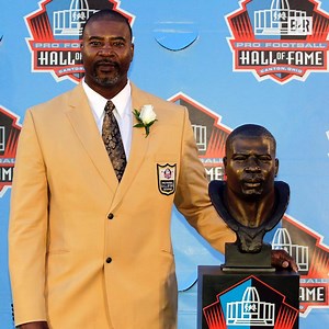 69K views · 166 reactions | 8x Pro-Bowler Chris Doleman returned to his hometown of York, Pennsylvania to celebrate his Hall of Fame career From BR x FordTrucks | Bleacher Report | Facebook