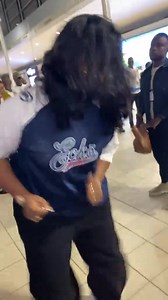 487K views · 13K reactions | Roseline LAYO a fait le show à l'aéroport avec ses fans ce soir | Kpolé.com | Facebook