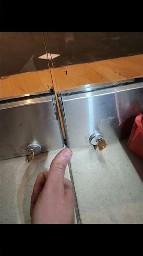 How to unlock your door if you ever get locked out in the Kansas City metro. #lostkeys #lockedout