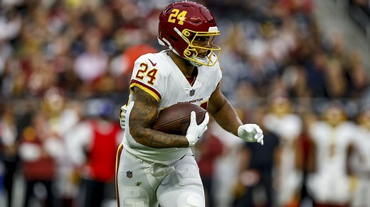 Antonio Gibson bursts off right edge for 22 yards on first play from scrimmage