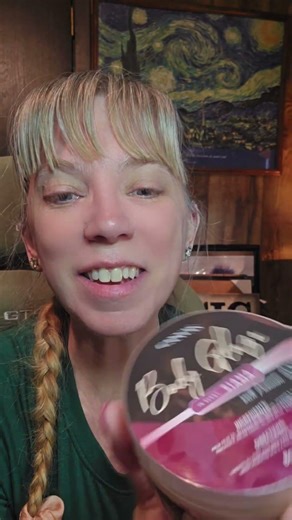 Provides hours of wear with a creamy and silky texture that melts smoothly into the skin Mesmerizing