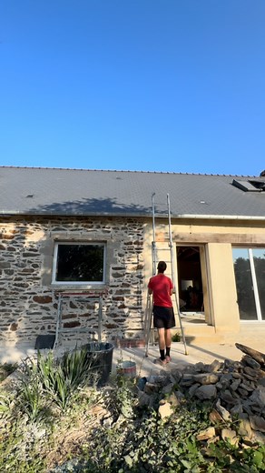 4.6K views · 428 reactions | c’est une épreuve de poser un Velux pour la première fois  #renovation #velux | Rénovateurs du dimanche | Facebook