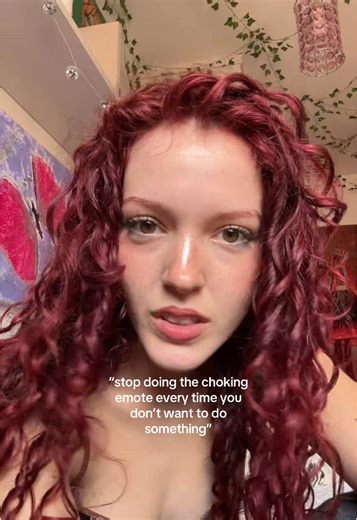 Emote Trends: Choking Emoji in TikTok Challenges
