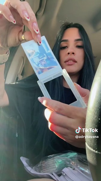 La instax mini 12: Captura Momentos Únicos