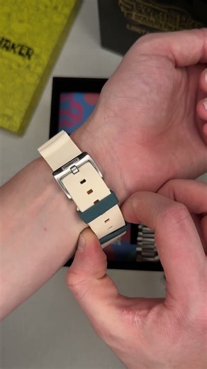 This SpongeBob Watch Hides a Secret Under UV Light 😮⌚