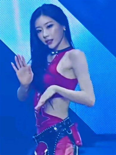 Itzy's Chaeryeong Shines in Wannabe Dance Break at Tunnel Day