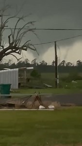 45K views · 267 reactions | A tornado passed through Sulphur, La., a short time ago. Multiple reports of damage are coming in ► https://tinyurl.com/mr27a5y8 (: Hailey Dixon) | KSLA News 12 | Facebook