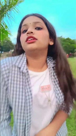 Dancing barefoot feels good 😍 #shuffle #shuffledance