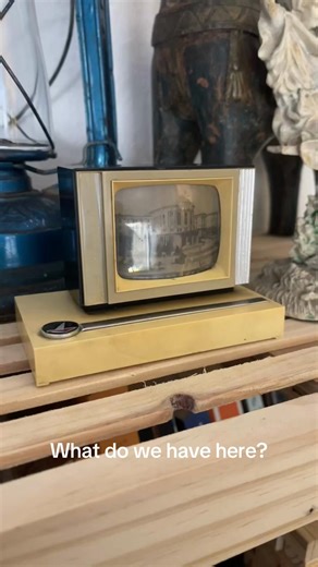 So got my hands on this piece of fantastic souvenir dating back to 1970’s. The picture is of Georgian technical university, tiblisi dating back to 1970’s. Even google doesn’t have data on this. But I am guessing this was a lamp with installed batteries inside and 1970’s didn’t have a mechanism to charge them and here in 2026 the batteries seem to be dead and full of corrosion so I guess I will let it rest and not ruin it. I can replace the components and make it into a cool lamp maybe someday 🤷