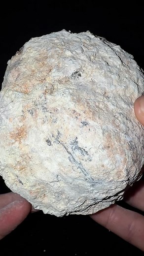 Utah Radioactive Geode with Uranium Inside | Crystal Rock Discovery