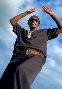 Mikono Juu Iyanii - wimbo mpya | Lyrics na challenge