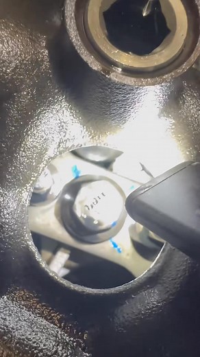 Diesel engine problems Notice what was found on this 6.0Vt365 #comeoverhere #dieselmechanic #truckmechanic #dieseltech #trucker #diesel #mechanic #bigrig #vt365 #powerstroke #freestuff #NASCAR #NFLSunday #freeitems #TransportationProvided #freetogoodhome #FitnessEquipment #curbsidepickup #trading #sticker #fblifestylee | DrThe TruckTips