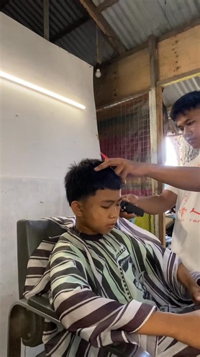 #barberlife #taperblowout✂️✂️💈💈💈 | Omar Oribillo