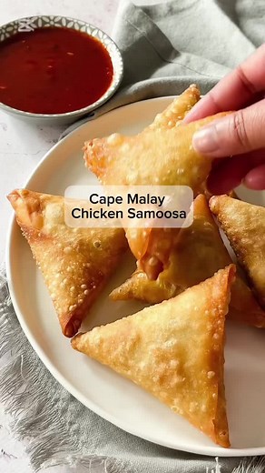 Cape Malay Chicken Samoosas: A Ramadan Recipe