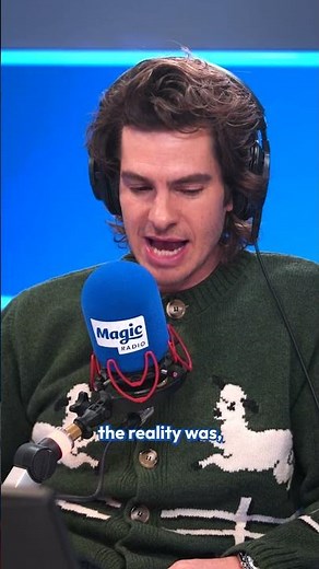 Andrew Garfield DENIES He Was Trying to Be Sexy Putting on His Glasses at the Golden Globes 👀🤣