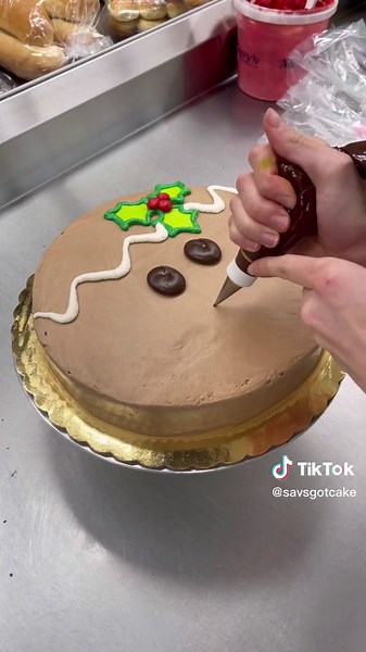 Adorable Gingerbread Man Cake Decorating Ideas for Christmas