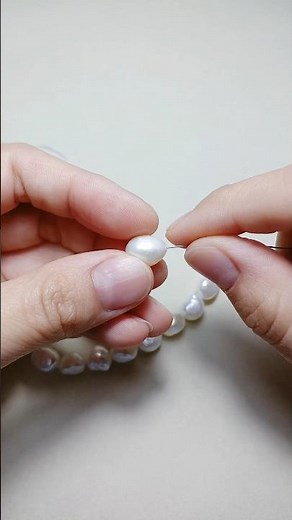 How to restring your pearl bracelet? #diy #diyjewelery #handmade