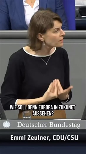 Emmi Zeulner on Instagram: "🕊️Wir alle wollen Frieden! Gerade deswegen bin ich - wie Generalmajor Andreas Henne - der festen Überzeugung, dass wir uns dafür nicht der Realität verweigern dürfen, wie es DIE LINKE tut!✋🏻 Wir müssen die Realität anerkennen und dafür die Szenarien zu Ende denken. 💬 Denn daraus leitet sich für mich der Rahmen unserer parlamentarischen Arbeit ab. Und es leitet sich auch unsere Verantwortung ab, die noch schwerer wiegt, weil wir eine Parlamentsarmee haben, für die w