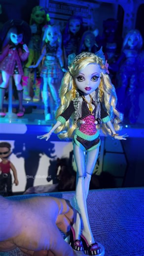 The bride and the ugly ahh groom . . . . . #monsterhigh #monsterhighdolls #cleodenile #femboy #fypシ