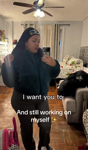 Down 40lbs and more to go ✨ Thank you 2025 for teaching me to work on myself. Everyday is a struggle, mentally emotionally. Body dysmorphia is real 🥴