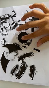 14K views · 304 reactions | Mira como puedes convertir DVDs viejos en un hermoso collar navideño徭 #dvd #reciclaje #diy #manualidades #reciclajecreativo #collar #navideño #navidad #ManualidadesNavideñas #nochebuena | Claudia Soledad Art | Facebook