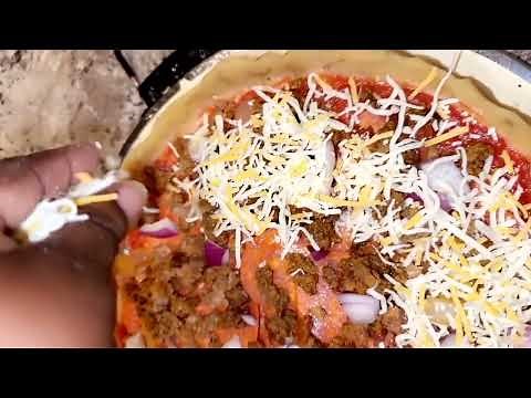 How to make pizza in PieZano Pizza Oven