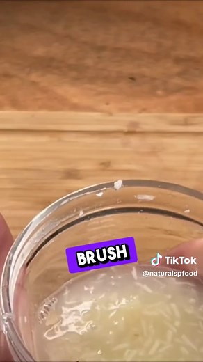 Natural Teeth Whitening Recipe with Garlic and Salt