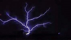 #TheMoment a rare St. Elmo's fire phenomenon was caught on video