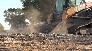 14 reactions | Tracks vs. Tires, CTL vs. Skid Steer It’s one of the biggest decisions that a first-time equipment buyer makes: tracks or tires? Skid steer or compact track loader? George MacIntyre breaks it down to a few easy concepts in this CASE TechTalk. B Series: https://bit.ly/3oVPUmY | Titan Machinery | Facebook