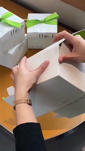 Custom Front-Drop Cake Box with Handle | Innovative Easy-Slide Bakery Packaging