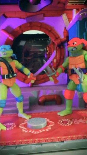 raphael & leonardo go from baby turtles to teenage mutant ninja turtles! | Toymation #shorts