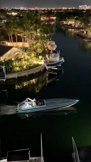 Miami Vice 1986 Wellcraft 38KV Scarab at night