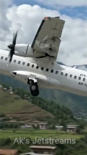 World's Most Dangerous Airport? 🤯 ATR 72-600 Takeoff from Paro!
