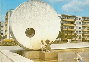 Žirmūnai – blokinių namų muziejus po atviru dangumi (VIDEO)