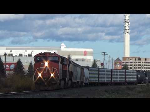 Elephant Style GE Units Lead a Good Size Manifest Train CN 507 thru Moncton, NB