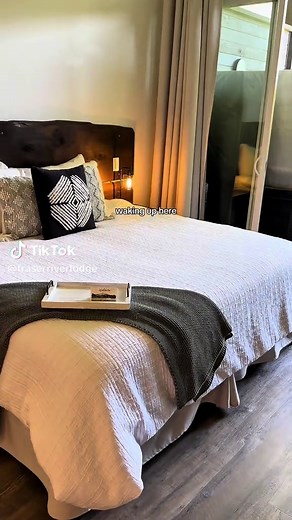 Bison Suites: Ultimate Couples Getaway in Vancouver