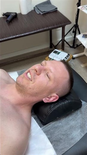 Therapist Teaches Safe Neck Rotation 💆‍♂️🔁 #neckrotation #therapy #health