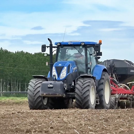 59K views · 883 reactions | OMG樂,What’s the use of this extraordinary machine?  #fblifestyle #bigmachines #newhollandtractor | Big Machines | Facebook