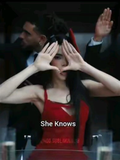 Ella sabe muy bien lo que esta haciendo #keniaos #keniaosfans #keniaoskarma #mundosubliminal18