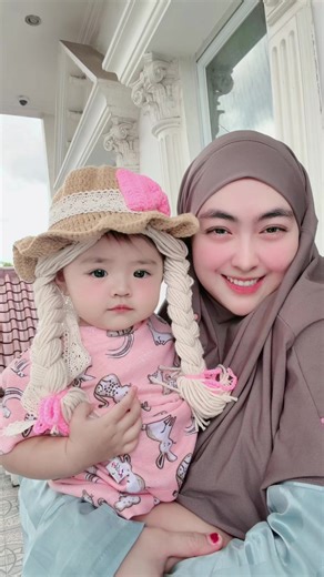 Shindy Putri: VT Absen di HP Kamu