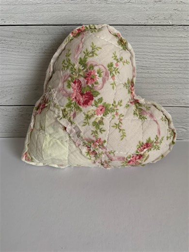 Heart Pillow Vintage Quilted Farmhouse Cottage Decor Shabby Chic Stuffed Patchwork Heart Valentines Decor - Etsy