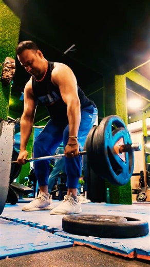 "BACK DAY WITH BARBELL REAR BENT OVER" #youtubeshorts #youtubevideo #viralvideo #shorts #ytshorts