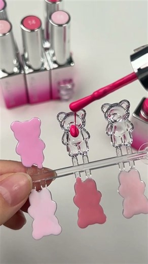 All 6 pinks on our bear swatches 🐻💗Which pink is your fave? #sassytipgelpolish #hemafree