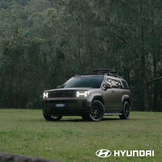 Ready to do big things? With SANTA FE Genuine Accessories, you can hit the road for all kinds of adventure. | Hyundai Australia