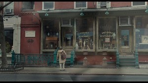 The trailer for “The Goldfinch”, the film adaptation of Donna Tartt’s globally acclaimed best-selling novel, which won the 2014 Pulitzer Prize for Fiction and the Andrew Carnegie Medal for Excellence in Fiction, has been released. Here is your first look at the movie, in cinemas September. | MiNDFOOD