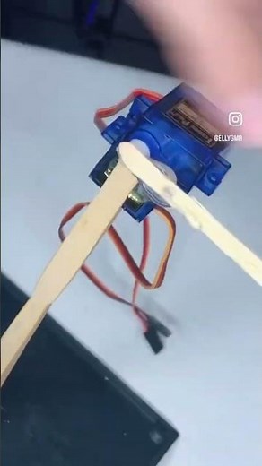 Creating a crane 🏗️👷‍♀️with #arduino #engineering #electronic_circuits
