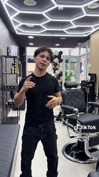 LC barber Découvert de mon salon de coiffure #pourtoii #barber #CapCut