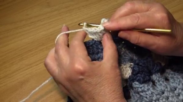 Star Burst Gradient Blanket Tutorial Part Two #lionbrand